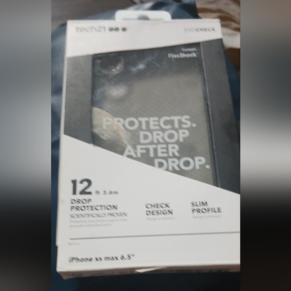 Tech21 Apple iPhone XS Max Evo Check Case - Smokey/Black - Picture 3 of 5